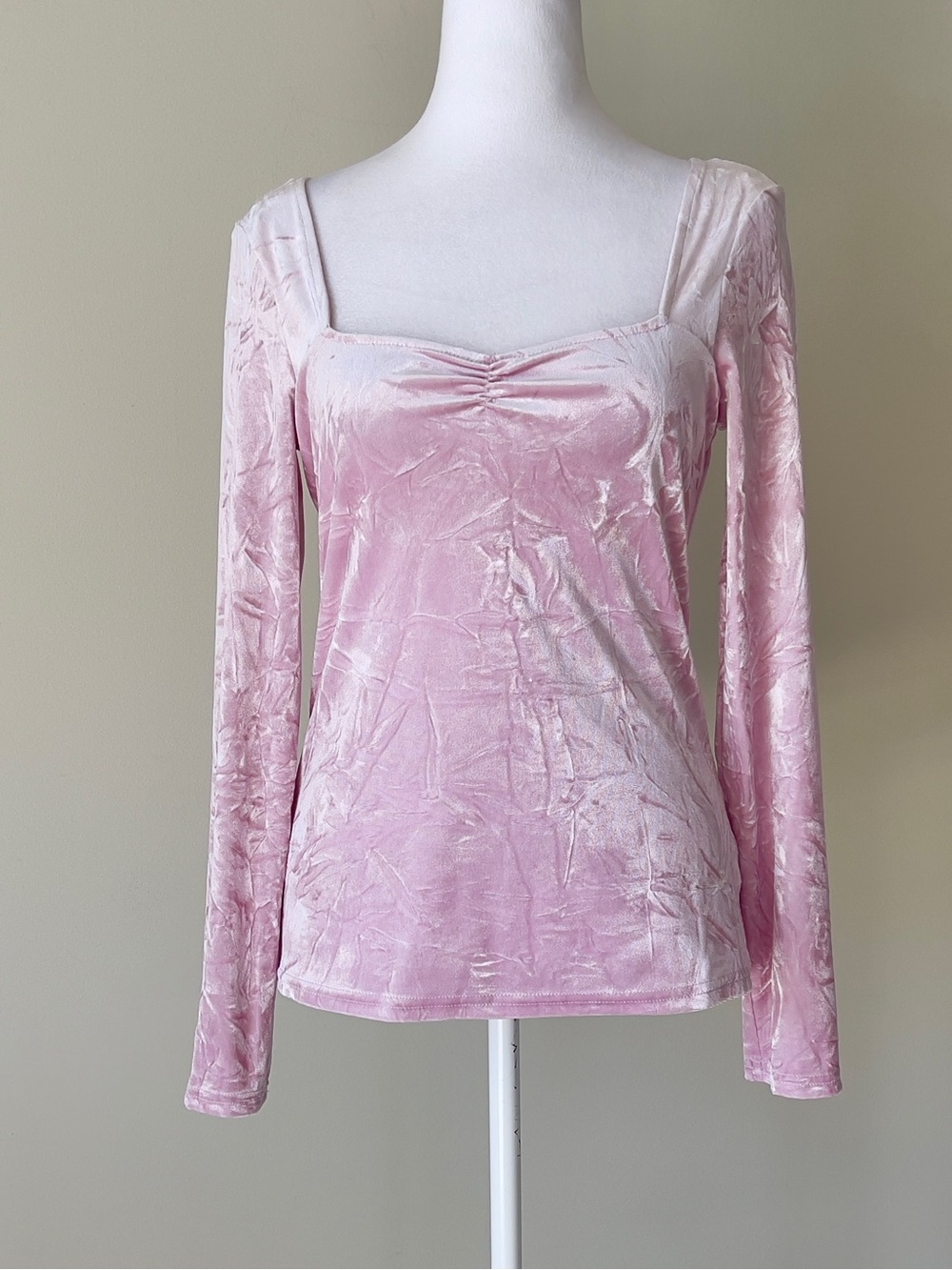 & Other Stories pink velvet sweetheart long sleeve ruched top NWT Size Small